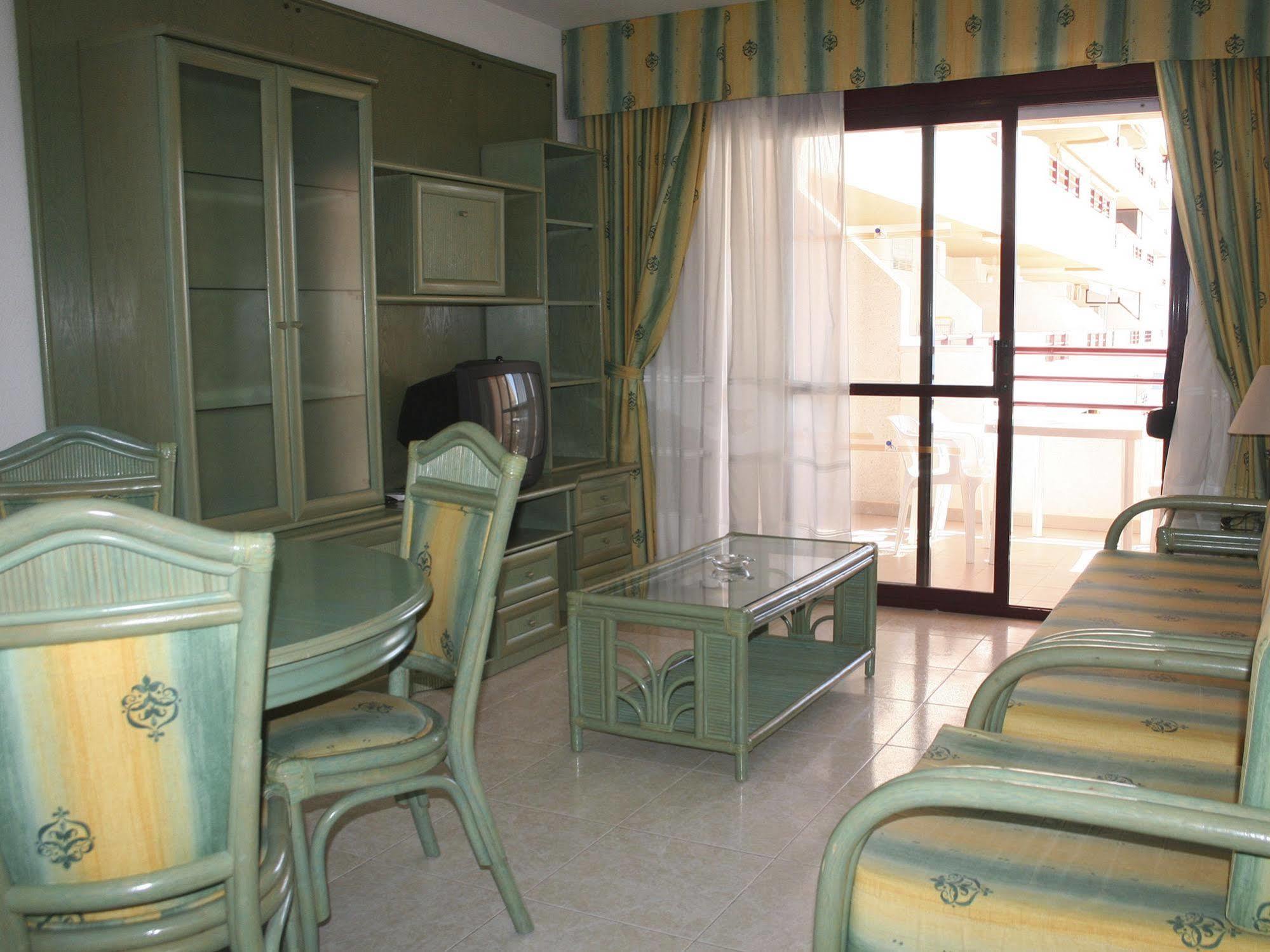 Apartamentos Zafiro Unitursa Calp Extérieur photo